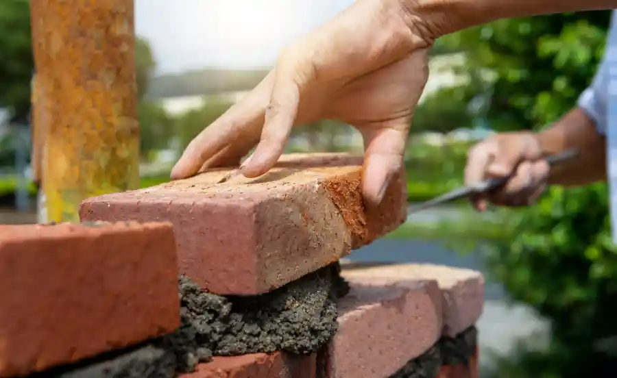 When to Call a Masonry Contractor for Brick Pointing in Manhattan, NY